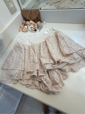 aerie Lace Ruffle Shorts in Light Beige